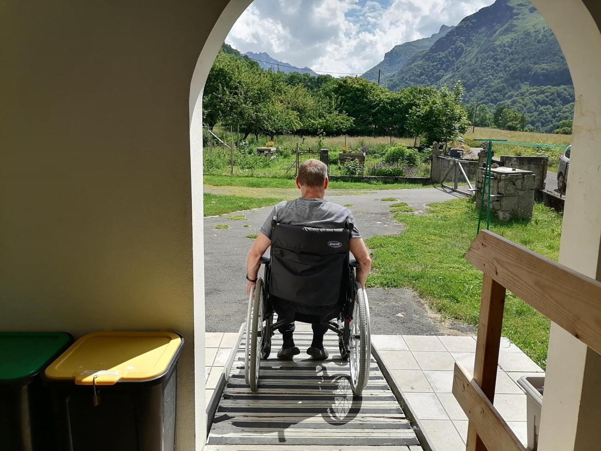 Aux d'Estaing Croisés, Gîte de montagne accessible à tous Exterior foto