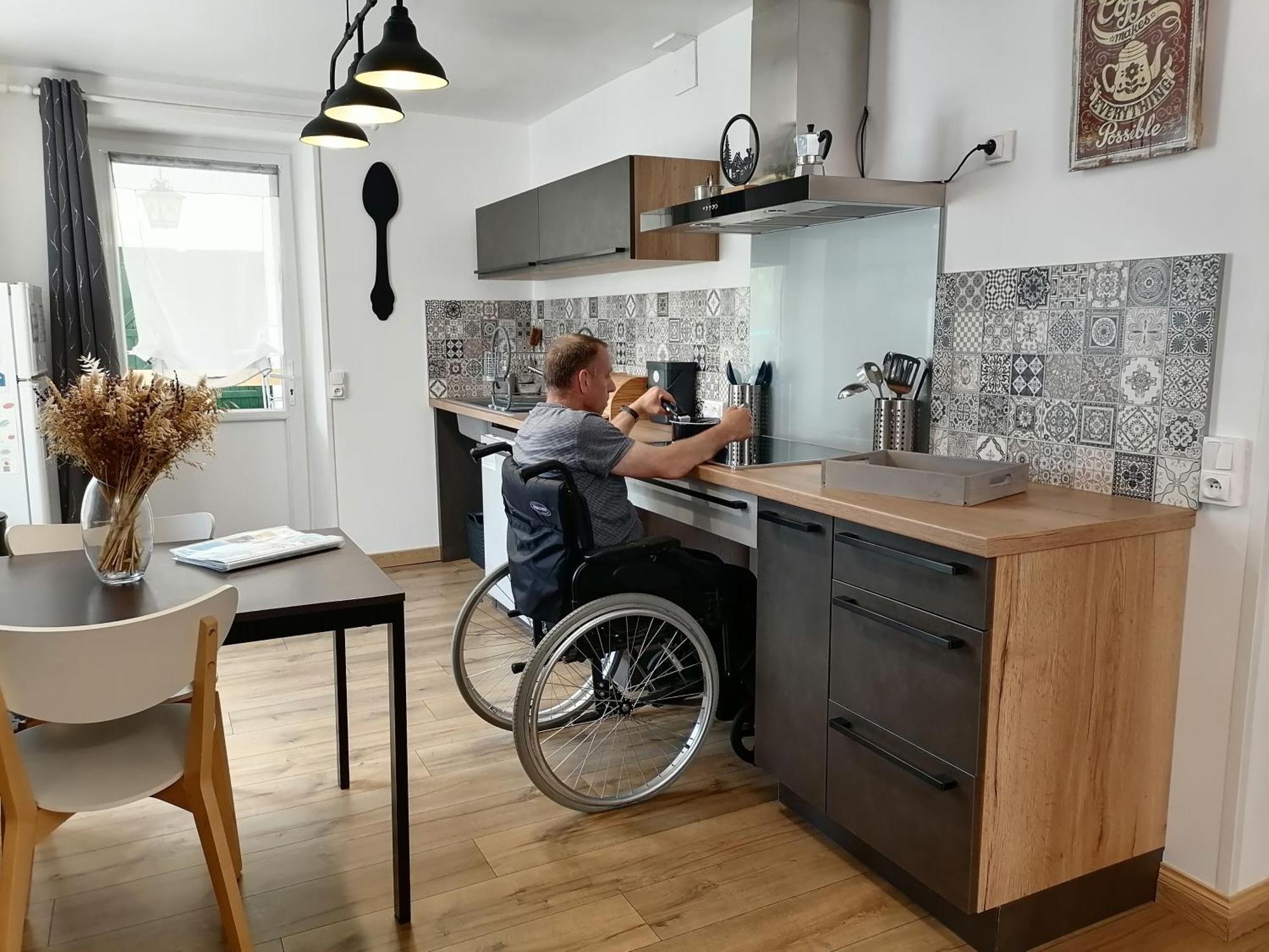 Aux d'Estaing Croisés, Gîte de montagne accessible à tous Exterior foto