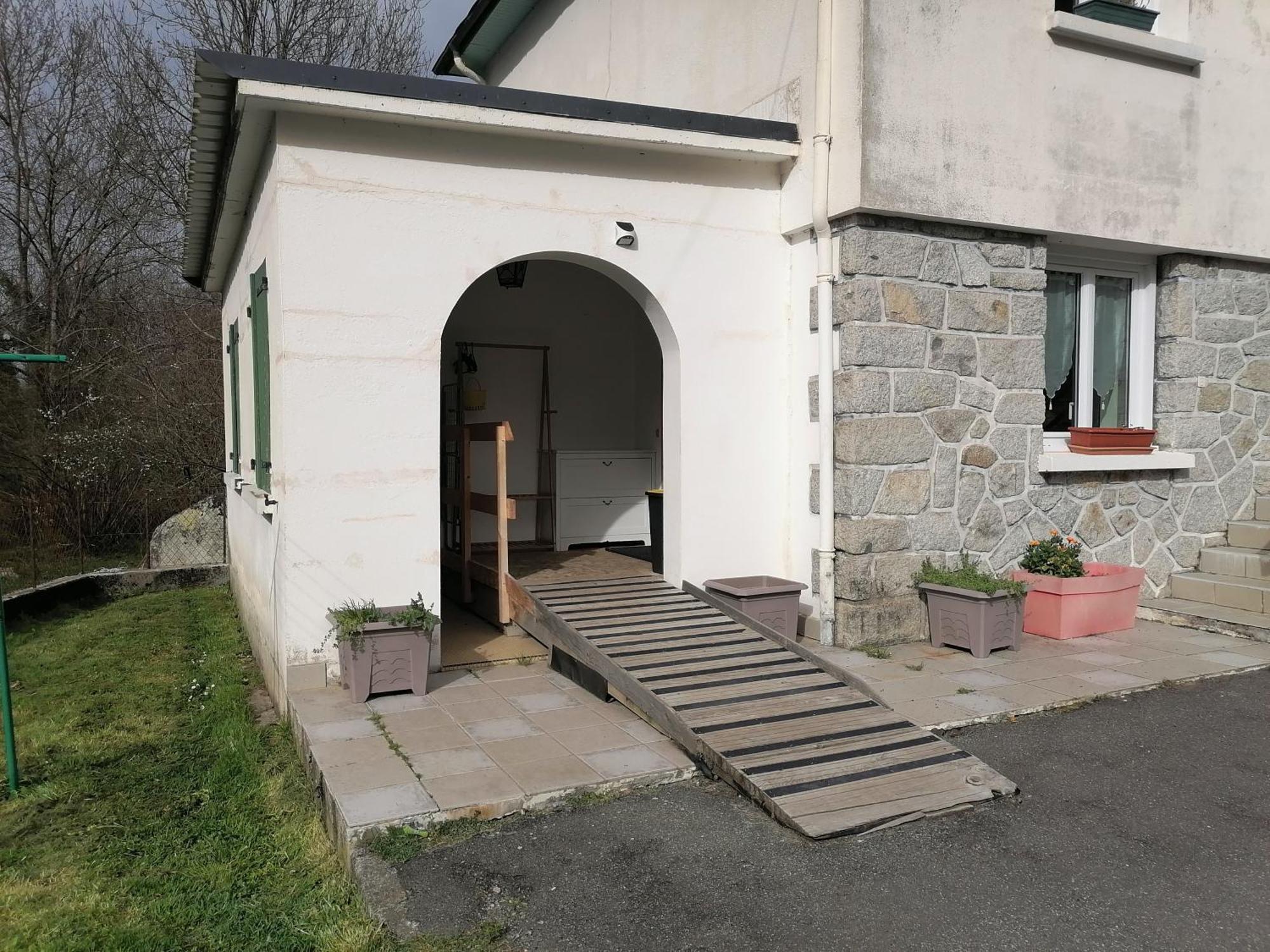 Aux d'Estaing Croisés, Gîte de montagne accessible à tous Exterior foto