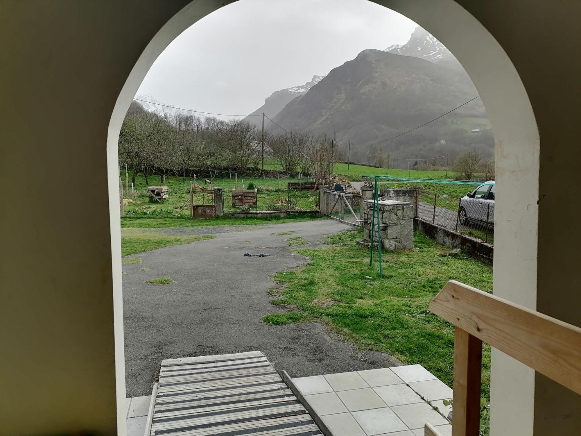 Aux d'Estaing Croisés, Gîte de montagne accessible à tous Exterior foto